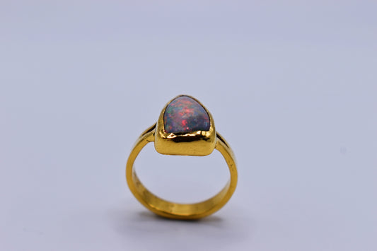 22k Gold opal Ring
